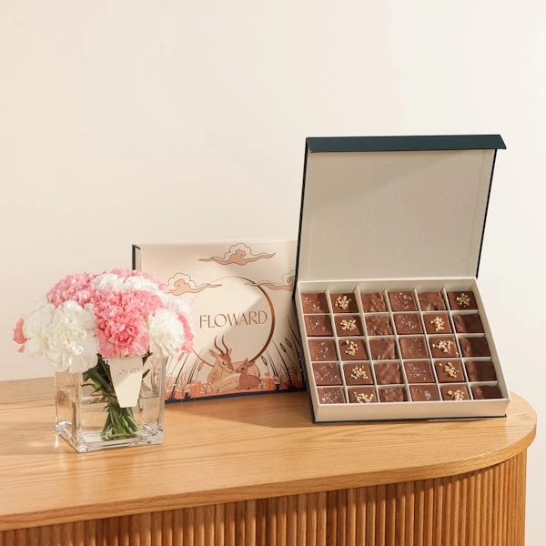 Floward Tender Heart Medium Chocolate Box | Sweet Reunion Flower