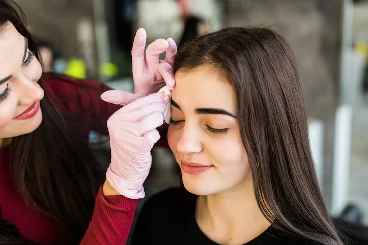 Eyebrow color