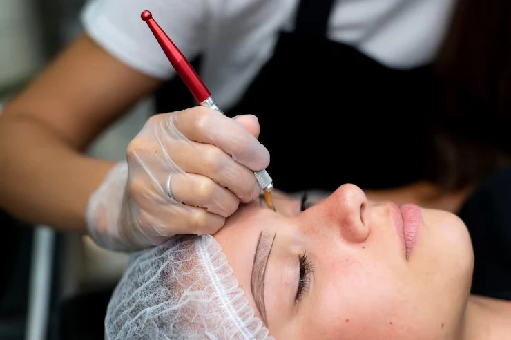 Eyebrow Tinting